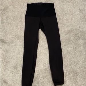 I’m selling really comfortable Lululemon leggings